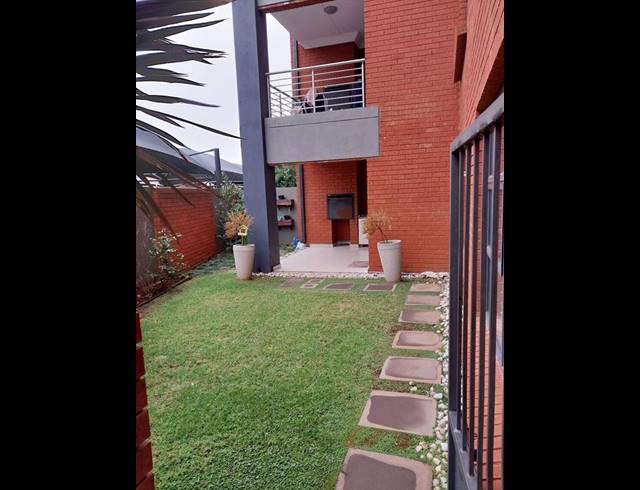 3 BEDROOM APARTMENT FOR SALE IN EVELEIGH